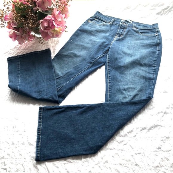 SOLD! LEVI’S 515 Bootcut Studded Flap Pocket Jeans- Sz 6 - Picture 2 of 7